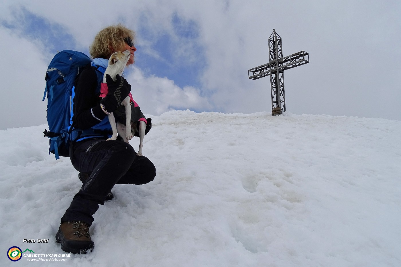 03 In vetta a Cima Grem...leccata di vetta !.JPG -                                